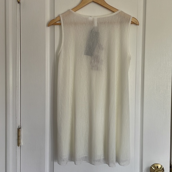 NWT Women’s sleeveless top off white size Small - Picture 2 of 9